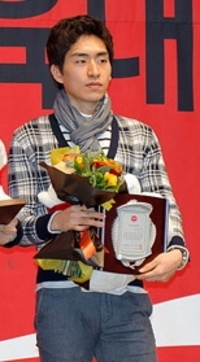 Seung-Hoon Lee